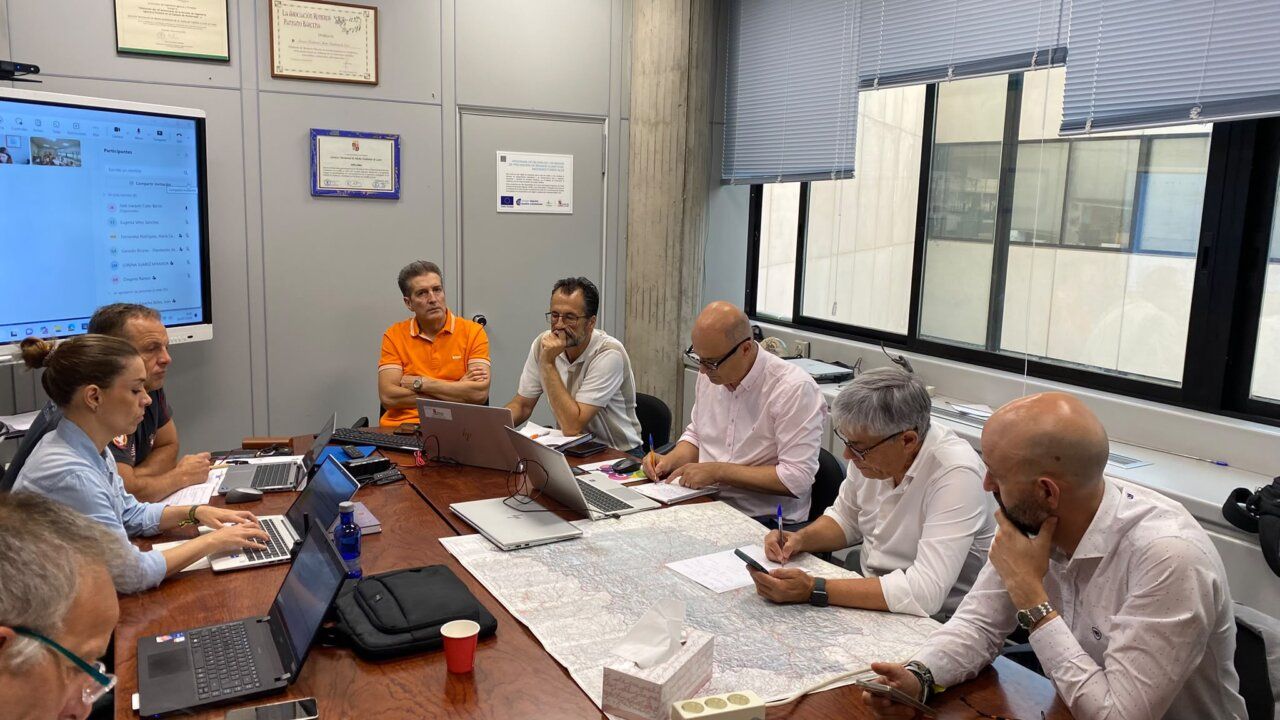 Reunión de gestión de crisis sobre el incendio de San Cipriano