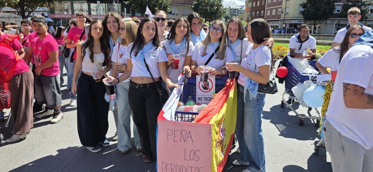 Grupo de jóvenes en la III Concentración de Peñas en Ponferrada