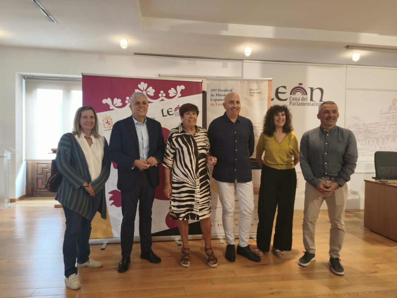 Presentación del 39º Festival de Música Española en León con varios asistentes