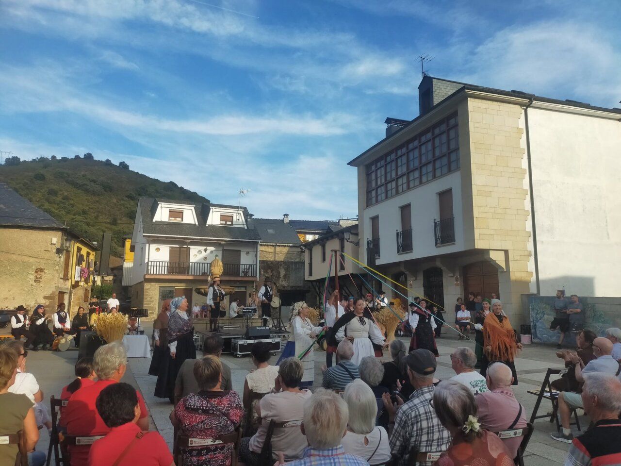 Actuación en el VII Encuentro de Tamboriteros en Molinaseca