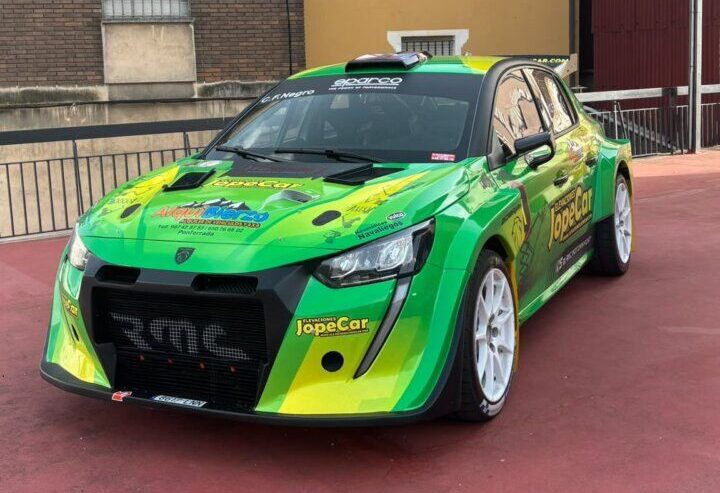 Peugeot 208 N5 II de Carlos Fernández Negro en la Subida Torre del Bierzo