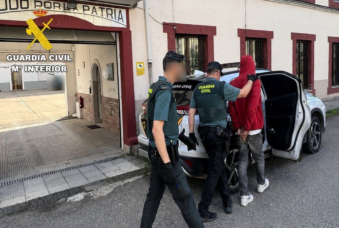 Detención de un menor por apuñalar a un joven en Astorga