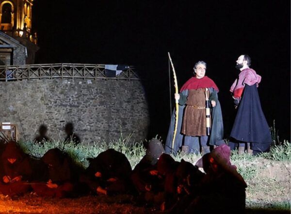Representación teatral en el Castillo de los Templarios de Bembibre