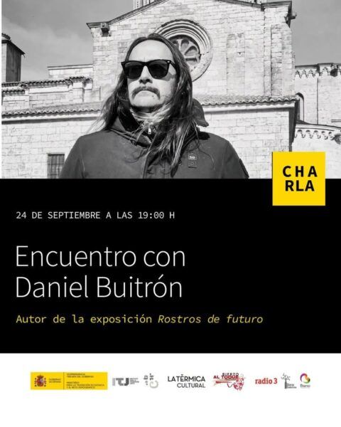 Daniel Buitrón en un evento sobre vino berciano y arte