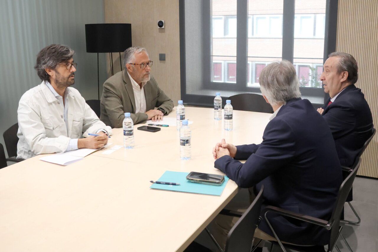 Reunión del Consejo Comarcal del Bierzo con la Junta de Castilla y León