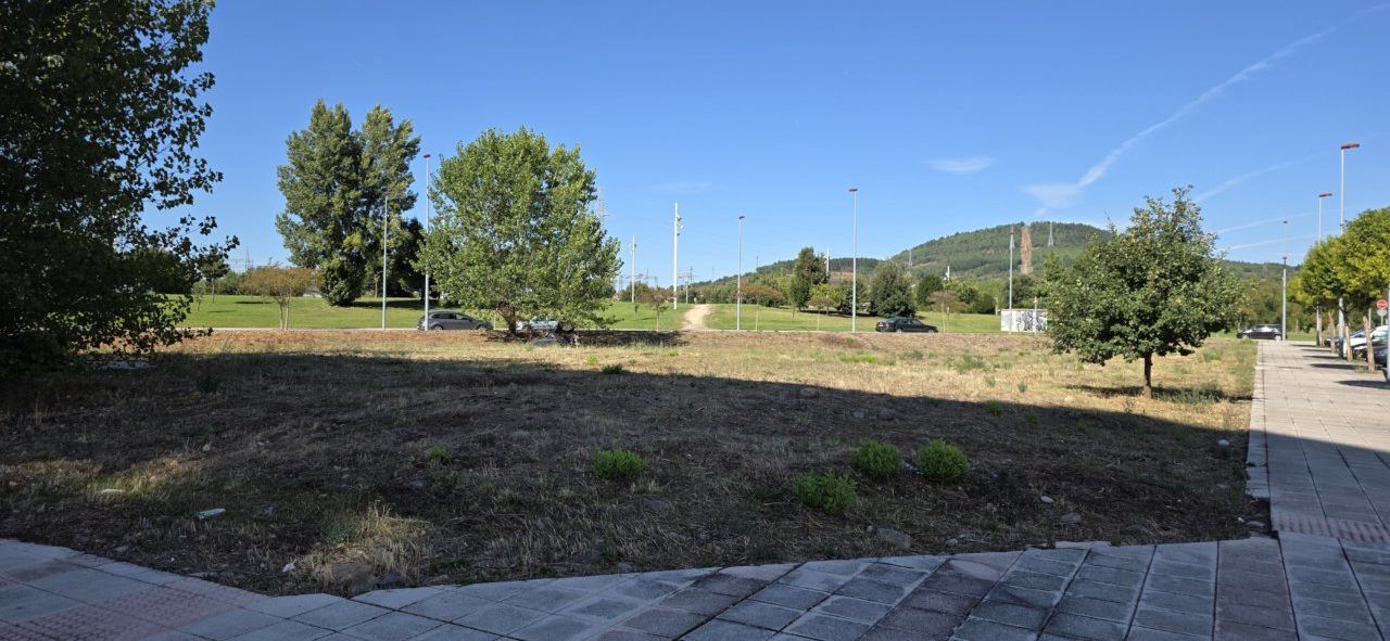 Parcela en Ponferrada destinada a la construcción de viviendas de protección pública.
