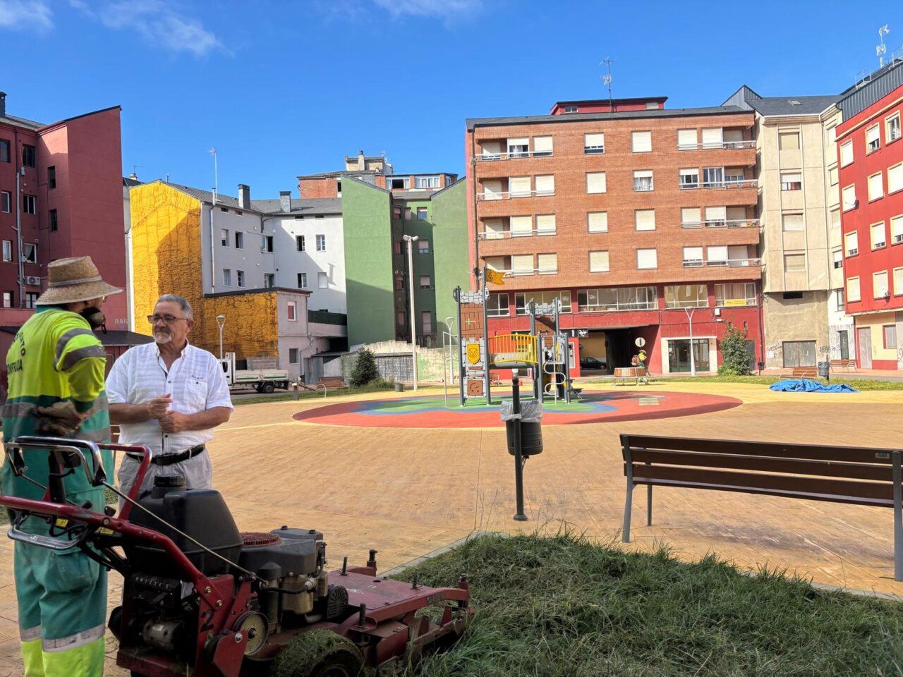 Trabajadores en el Servicio de Parques y Jardines de Ponferrada