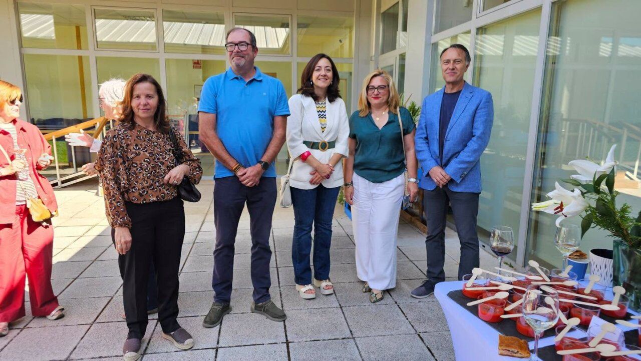 Personas en un evento sobre Alzheimer en Arganza y AFA Bierzo