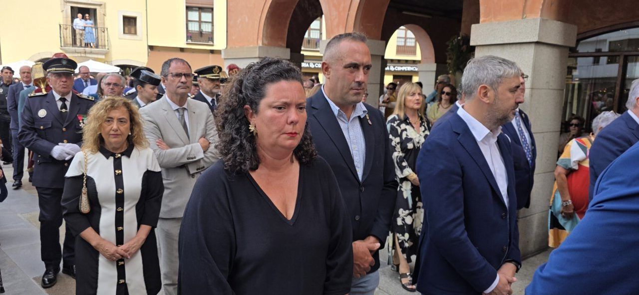 Ceremonia religiosa en Ponferrada durante el Día de la Encina