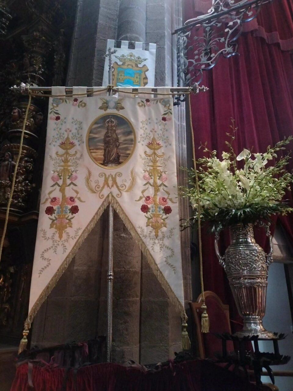 Banderín decorativo en la celebración del Día de la Encinina en Ponferrada.