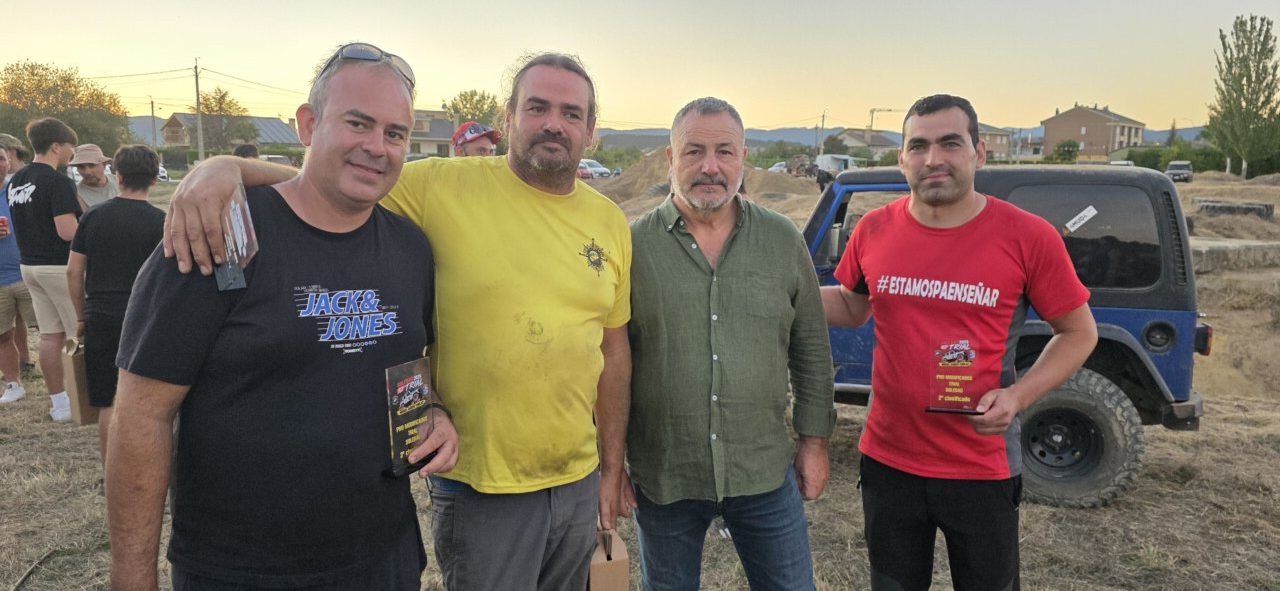 Participantes del I Memorial Trial 4x4 en Camponaraya