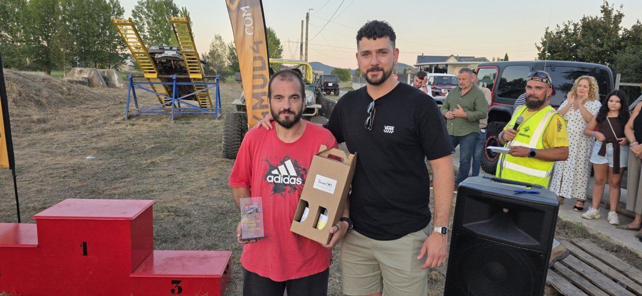 Entrega de premios en el I Memorial Trial 4x4 en Camponaraya