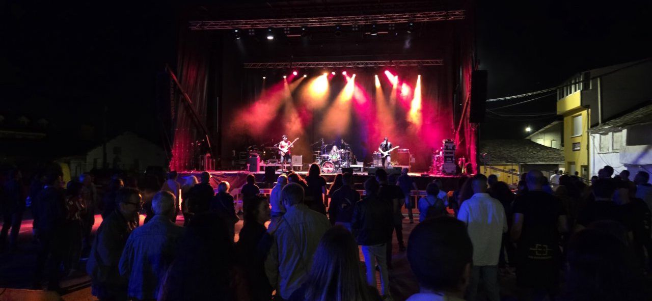 Concierto de Perro Futuro en las Fiestas de La Soledad de Camponaraya