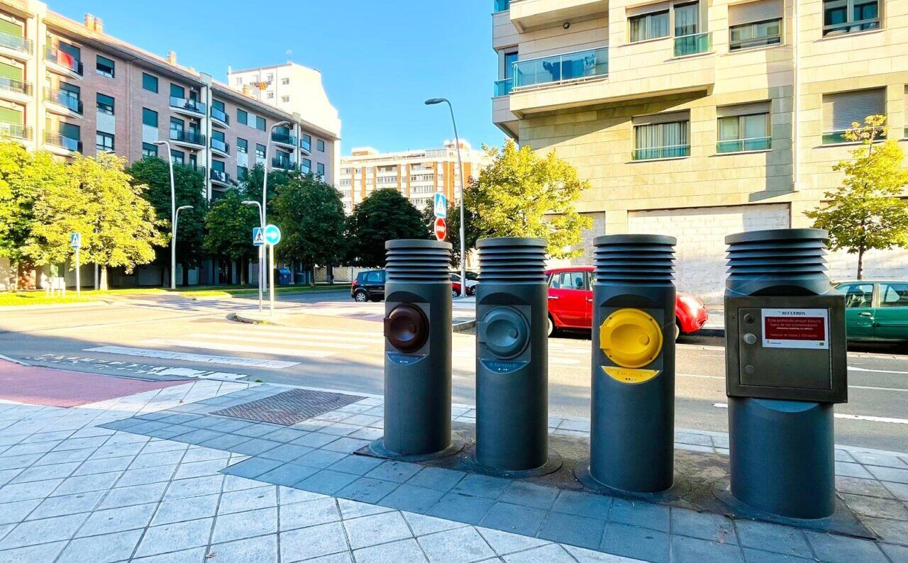 Buzones de recogida neumática en el barrio La Lastra de León