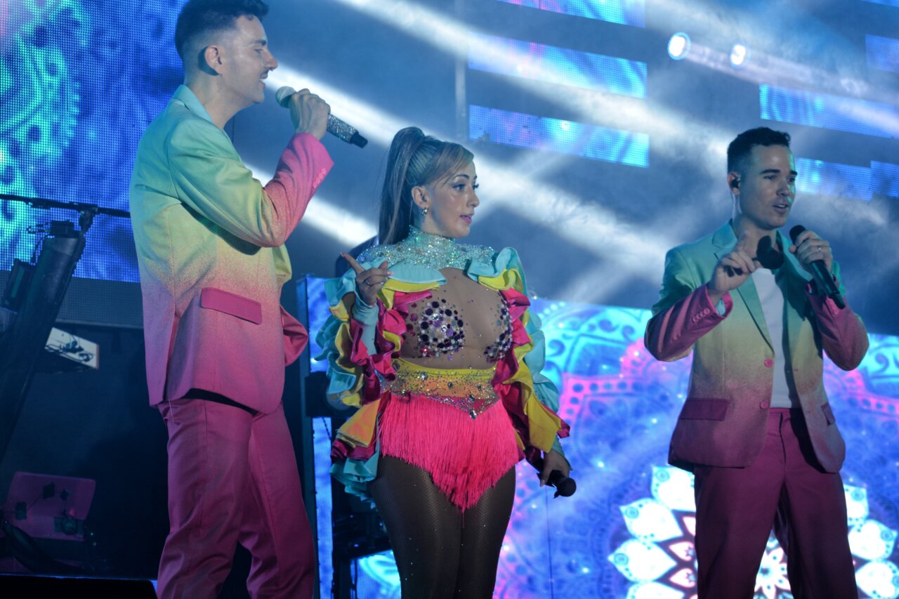 Actuación de El Combo Dominicano y Grupo Beatriz en las fiestas de la Soledad