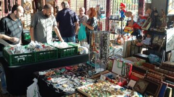 Ponferrada reúne a más de 30 expositores en la II Feria de Antigüedades, Coleccionismo y Vintage