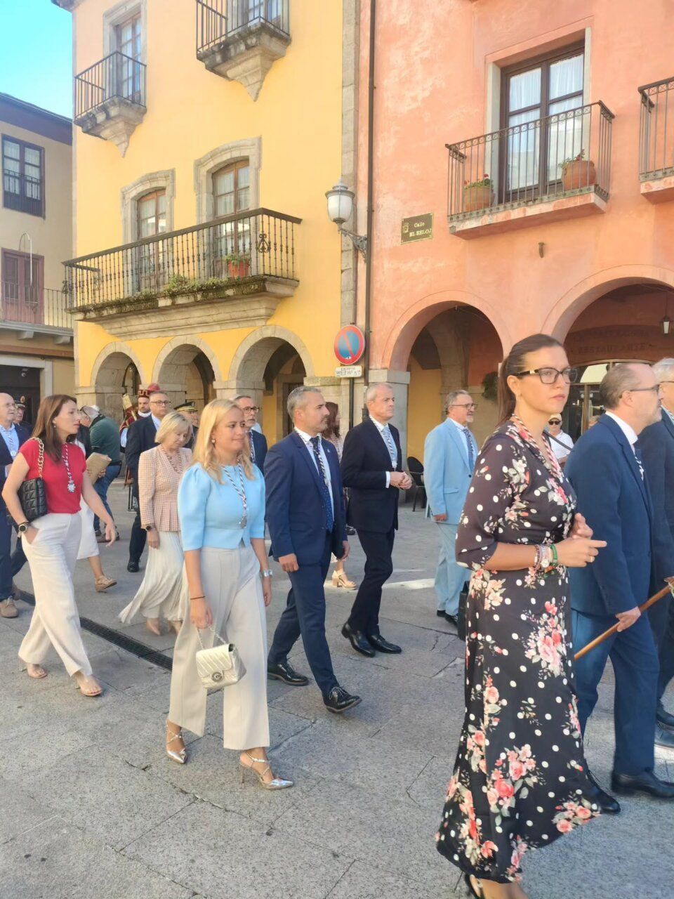 Participantes en la procesión del Día de la Encinina en Ponferrada