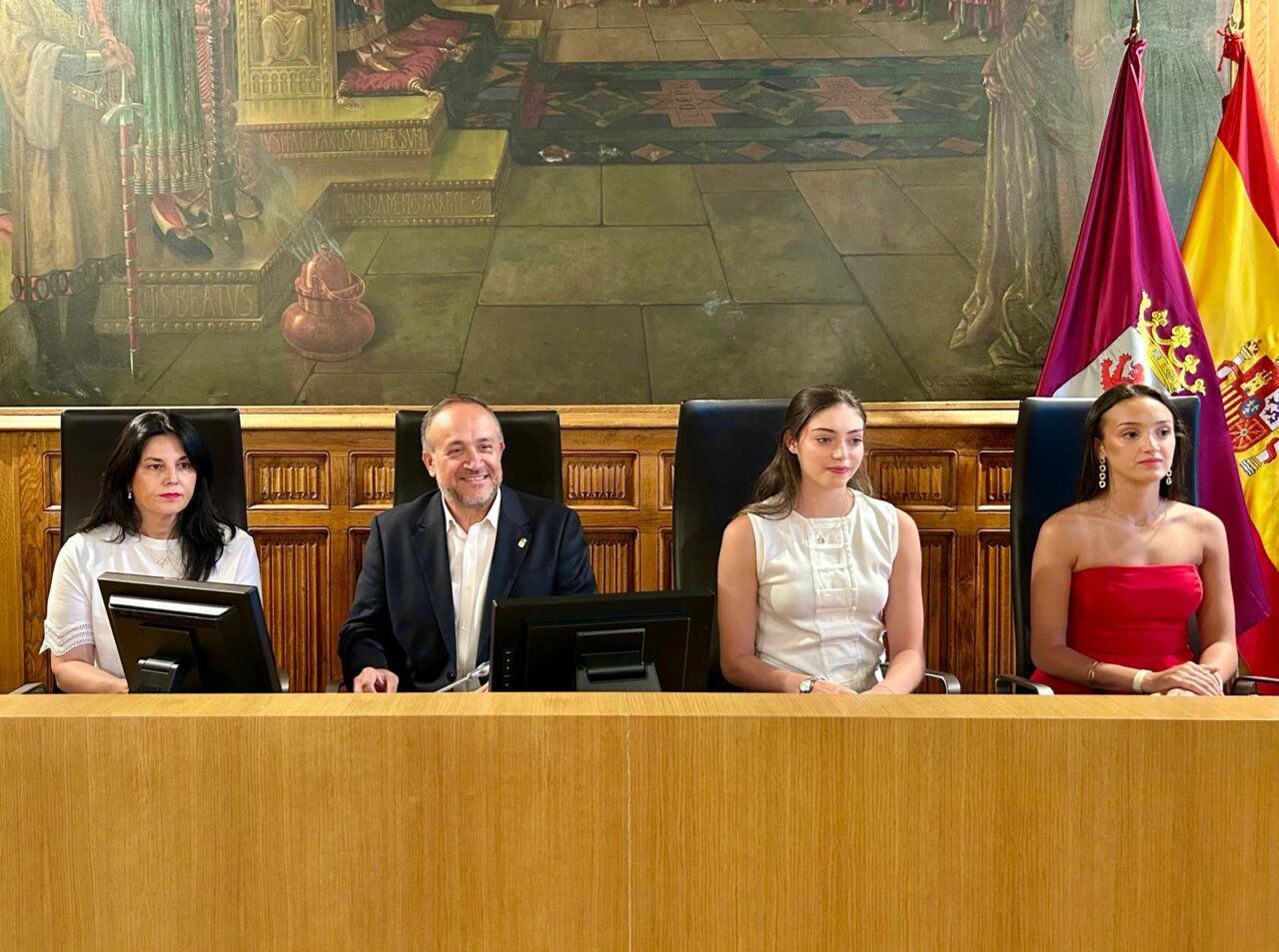 Homenaje a las gimnastas Andrea Corral y Andrea Fernández en la Diputación de León