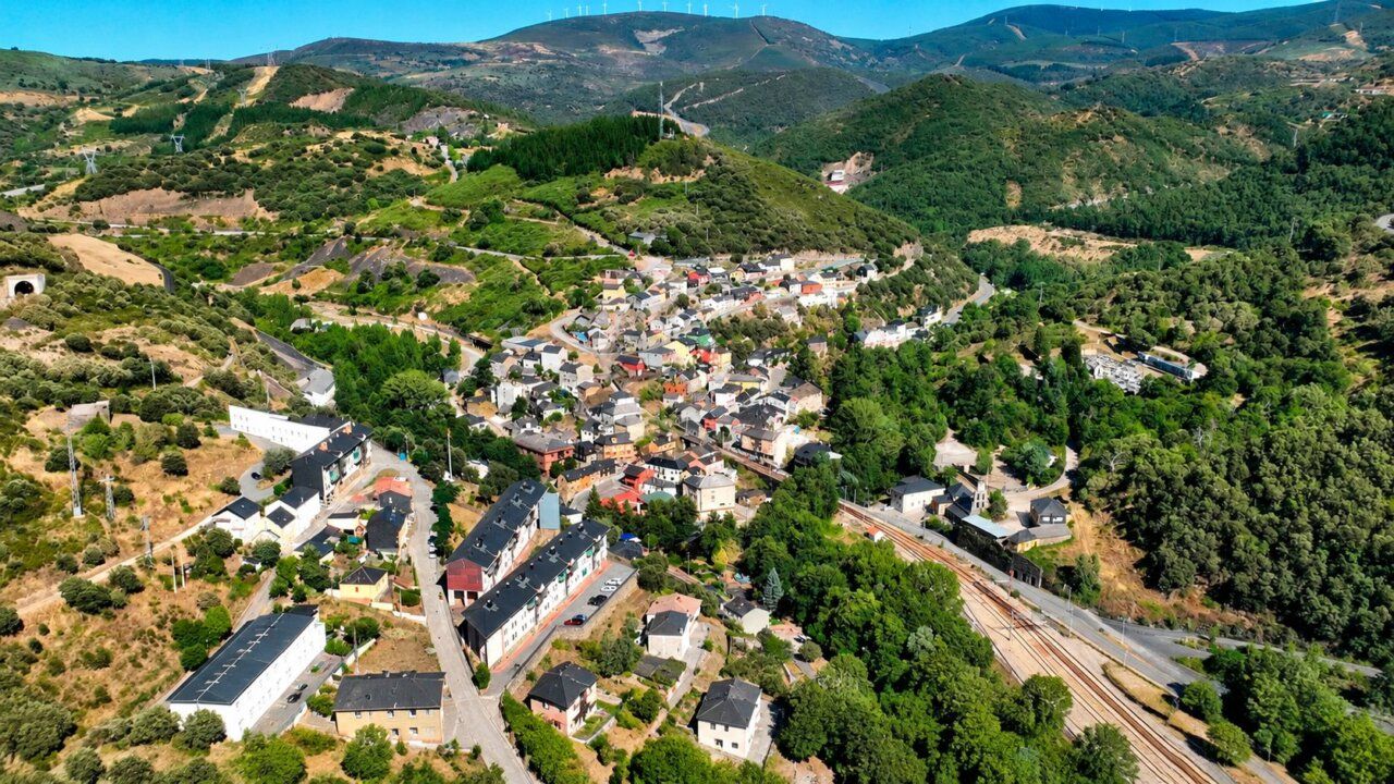 Vista panorámica de Torre del Bierzo y sus alrededores