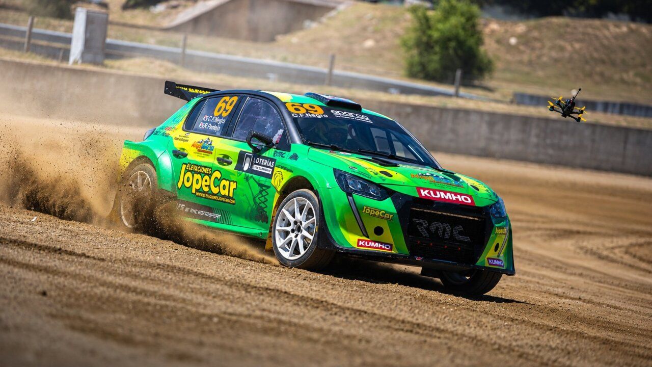 Coche de rallycross del piloto Carlos Fernández Negro en Montalegre