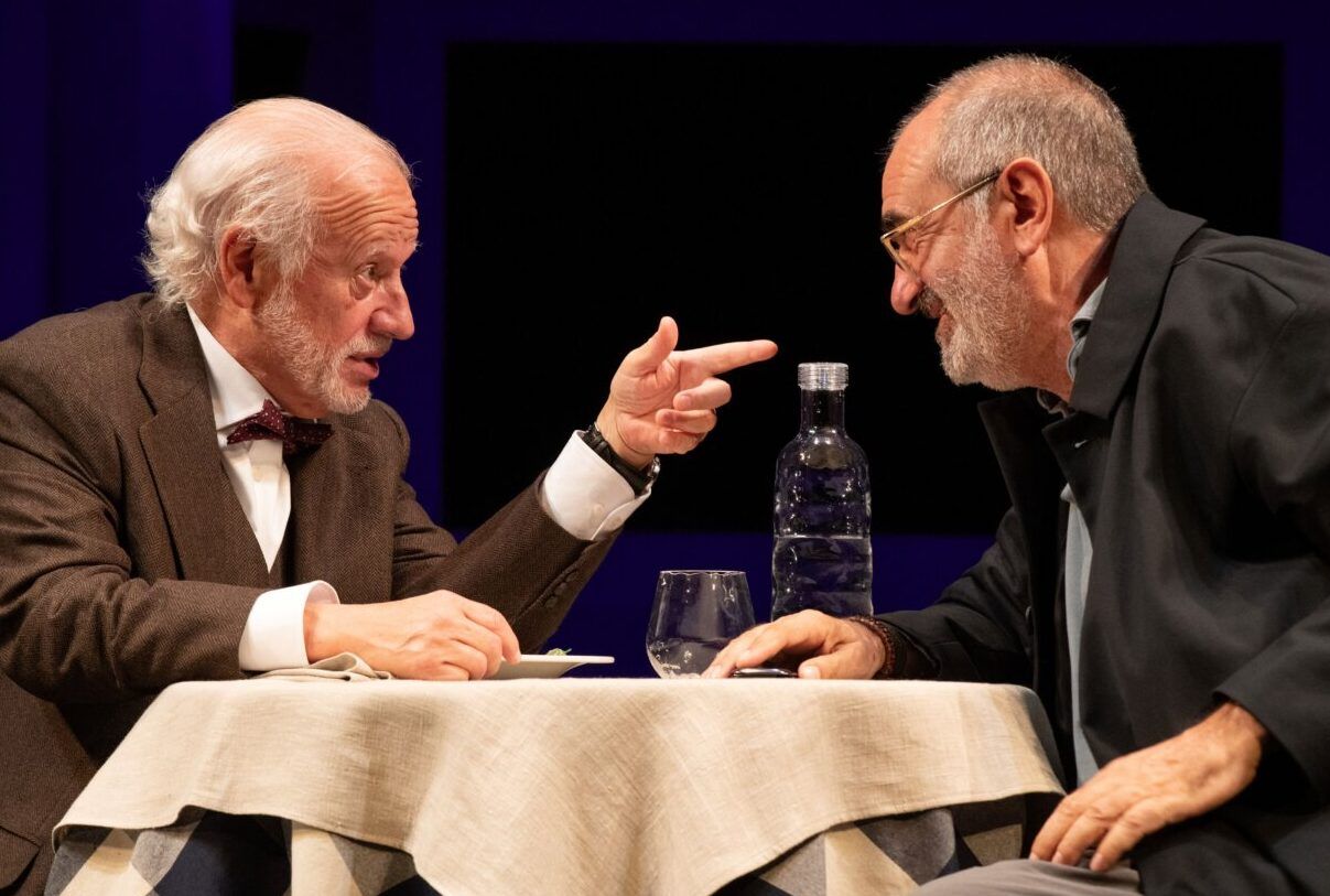 Juan Echanove y Joaquín Climent en un intenso duelo escénico en Esencia