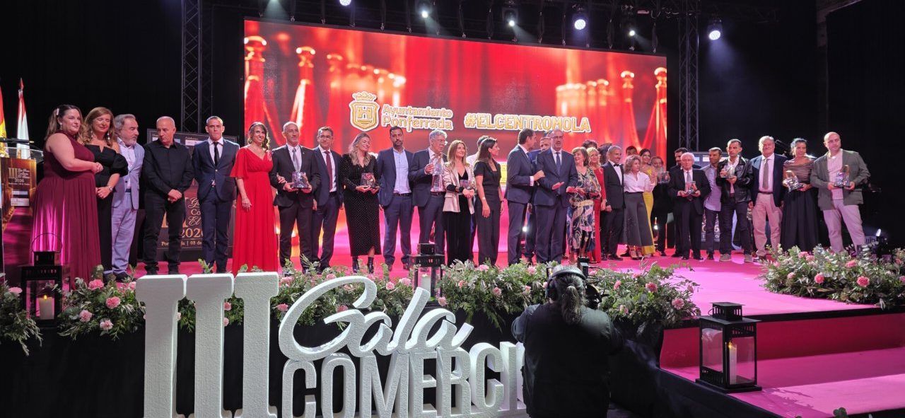 Premiados en la III Gala del Comercio de Ponferrada en un escenario festivo