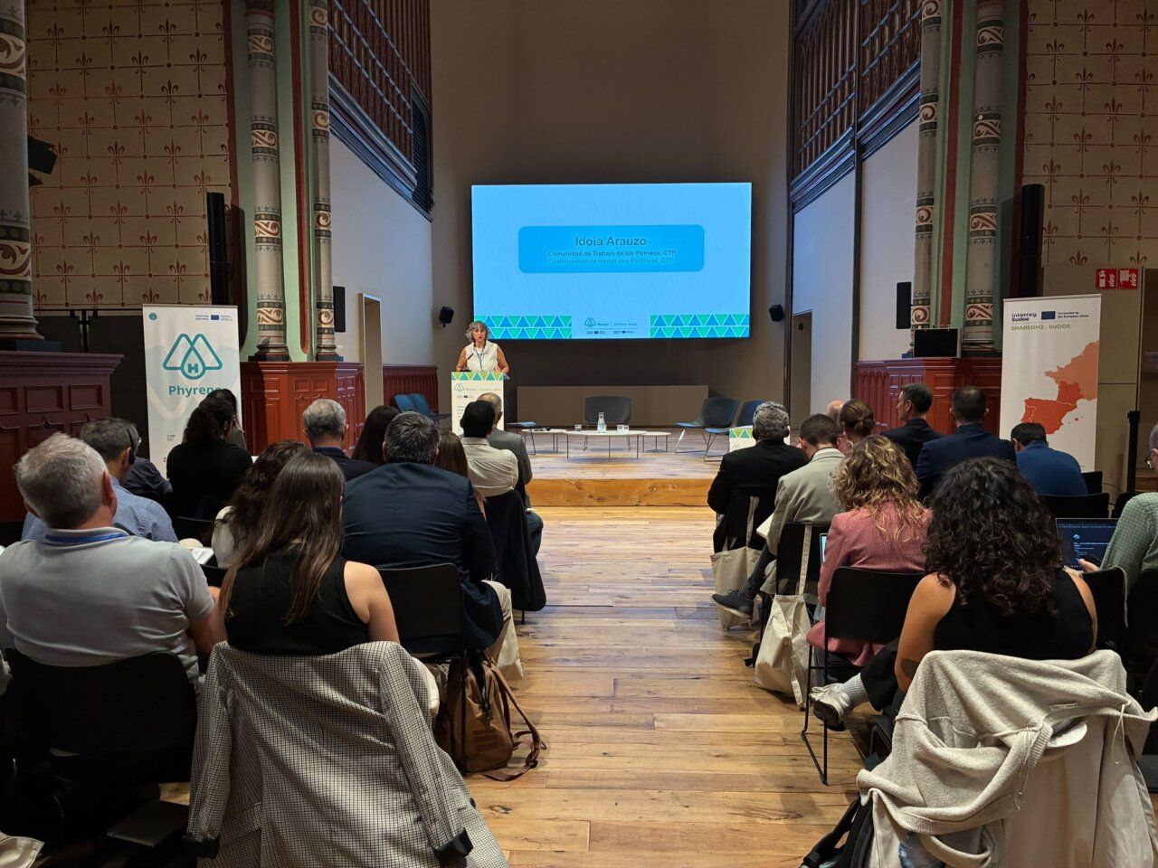 Presentación sobre hidrógeno renovable en jornada en Pamplona