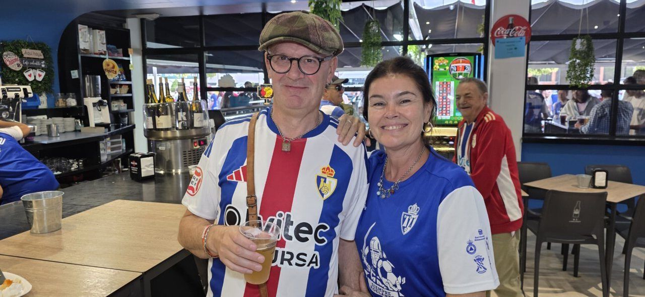 Aficionados de la Ponferradina en el Bar El Toralín