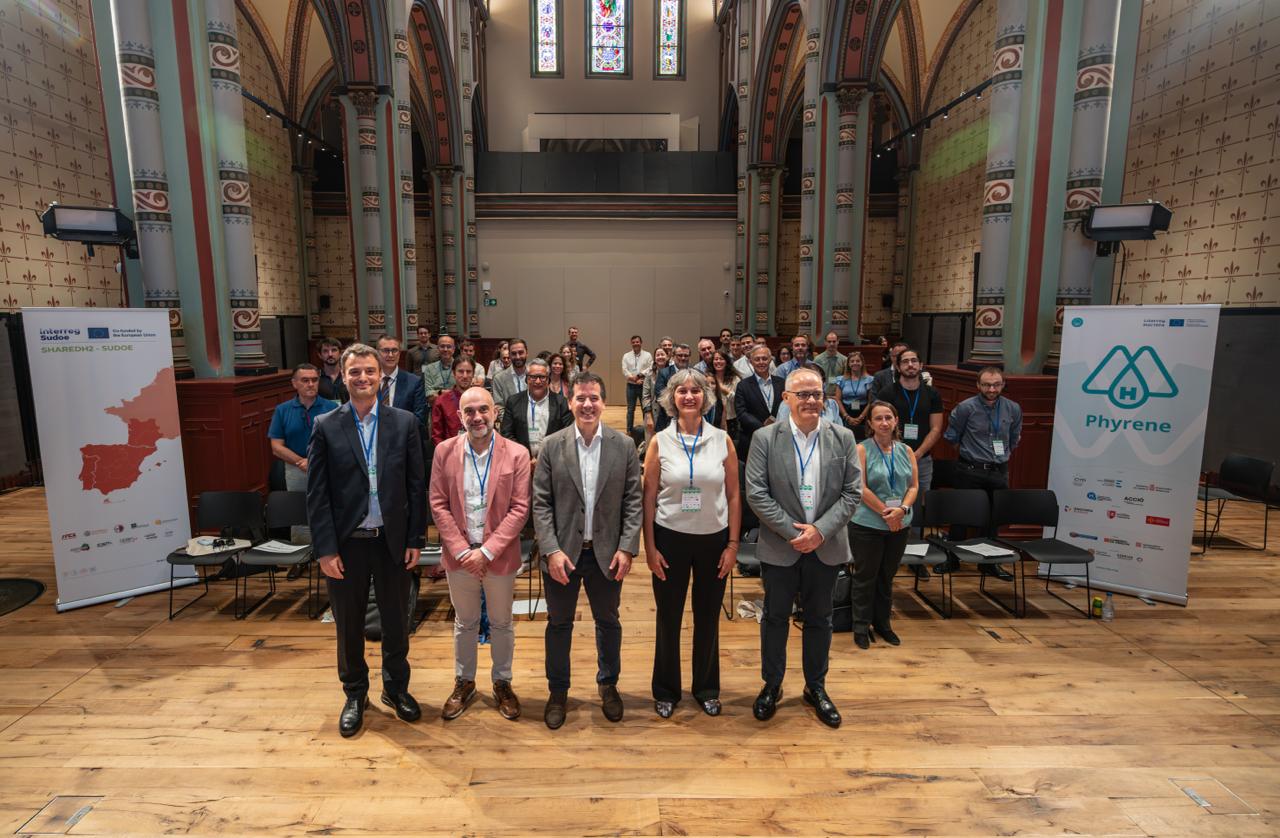 Asistentes a la jornada sobre hidrógeno renovable en Pamplona