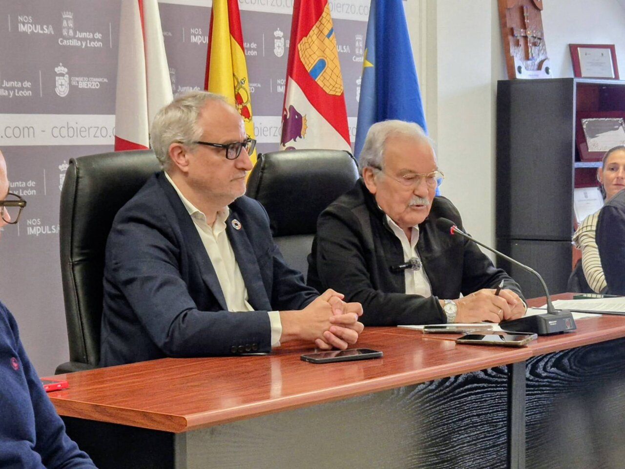 Presentación de los Premios Palacio de Canedo en el Consejo Comarcal del Bierzo