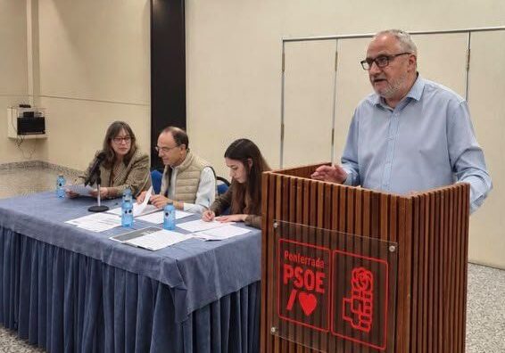 Reunión del PSOE en Ponferrada con miembros del Comité Electoral